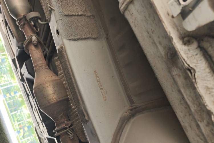 Used Toyota SIENNA  Chassis Front Right