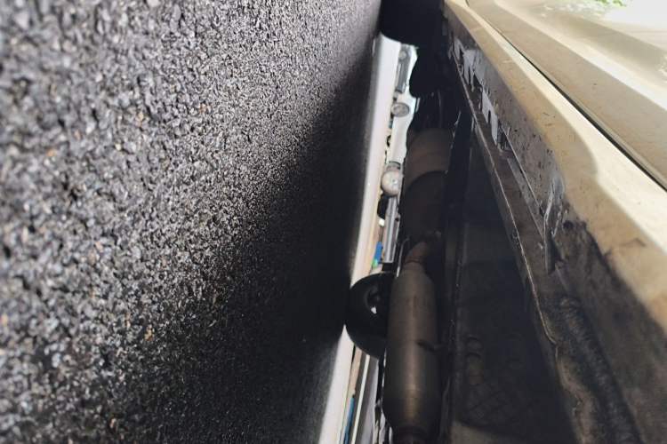 Used Toyota SIENNA  Chassis Front Right