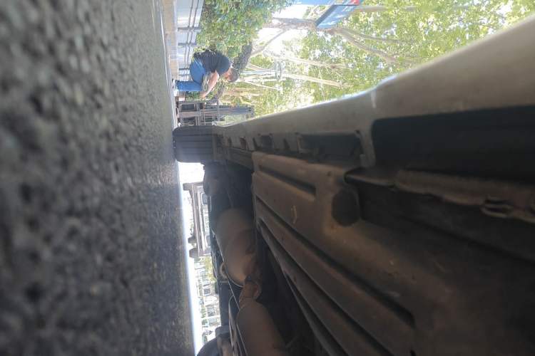 Used Toyota SIENNA  Chassis Front Right