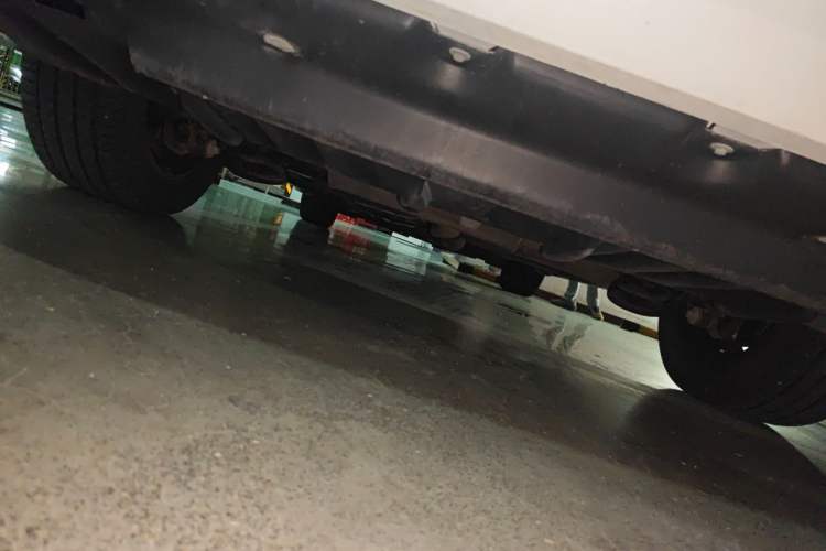 Used Toyota SIENNA  Chassis Rear