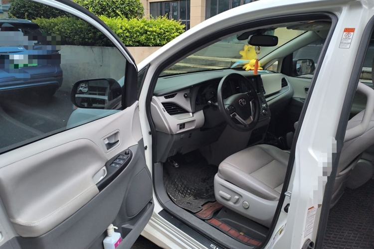 Used Toyota SIENNA  Driver Seat