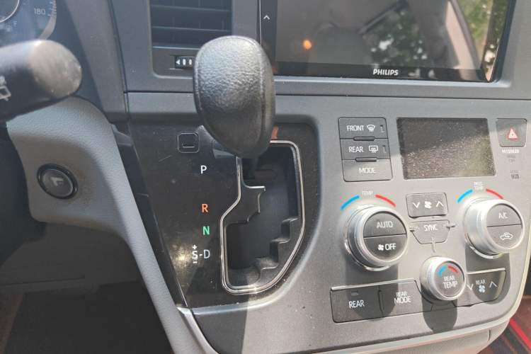 Used Toyota SIENNA  Gear Lever
