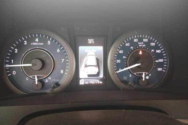 Used Toyota SIENNA  Instrument Cluster