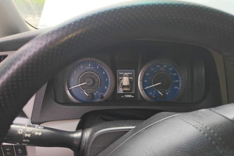 Used Toyota SIENNA  Instrument Cluster