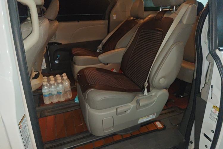 Used Toyota SIENNA  Left Rear Seat