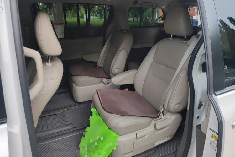 Used Toyota SIENNA  Left Rear Seat