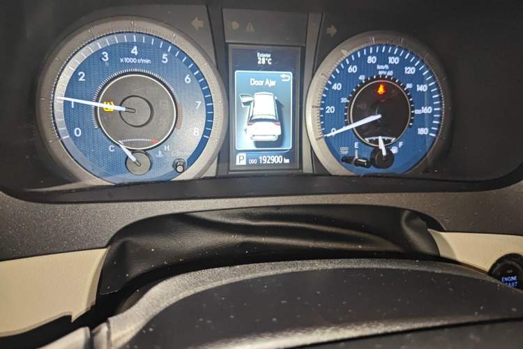 Used Toyota SIENNA  Odometer Close Up