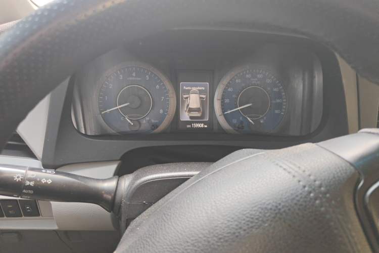 Used Toyota SIENNA  Odometer Close Up