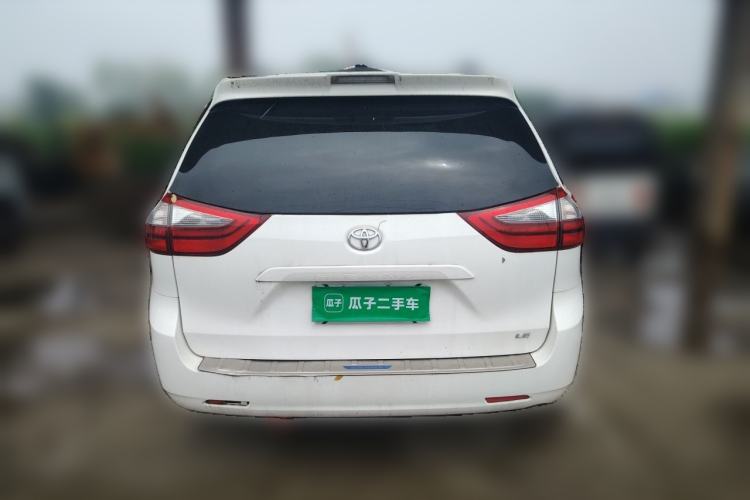 Used Toyota SIENNA  Rear