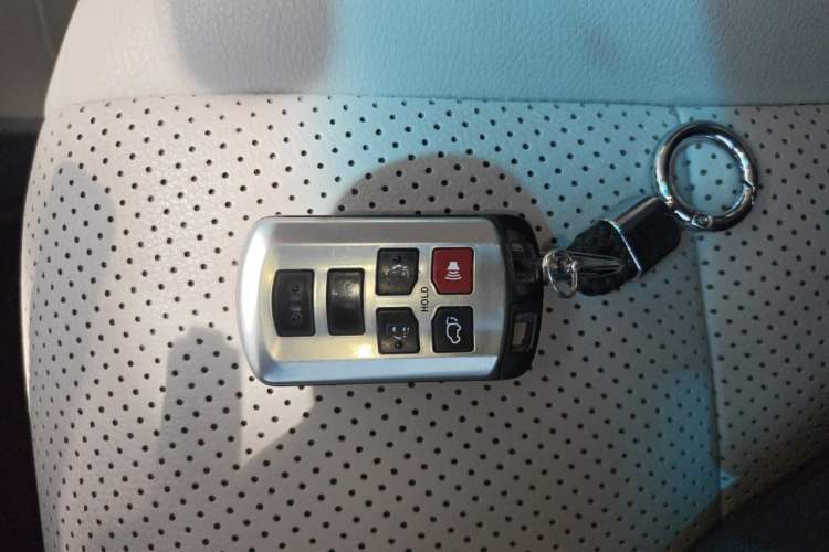 Used Toyota SIENNA  Vehicle Key