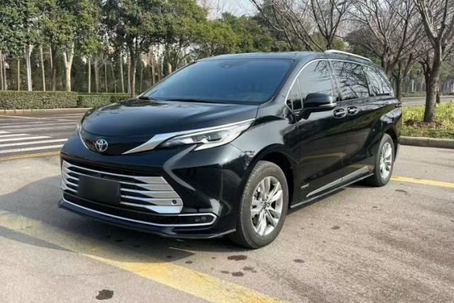 Used Toyota SIENNA 2021 2.5L Hybrid Platinum Edition