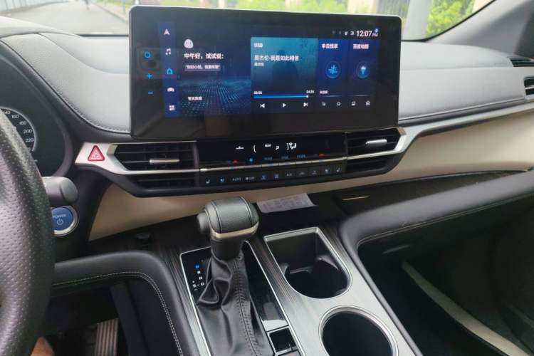 Used Toyota SIENNA 2021 2.5L Hybrid Ultimate Edition Audio And AC Panel