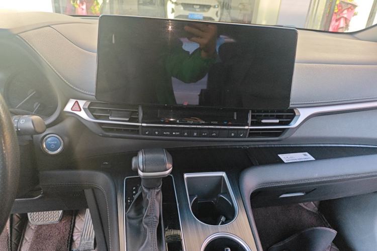 Used Toyota SIENNA 2021 2.5L Hybrid Premium Edition Audio And AC Panel