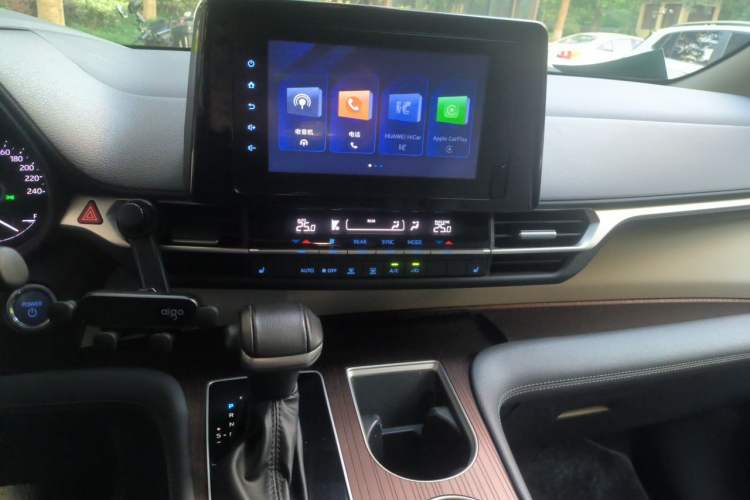 Used Toyota SIENNA 2021 2.5L Hybrid Premium Edition Audio And AC Panel