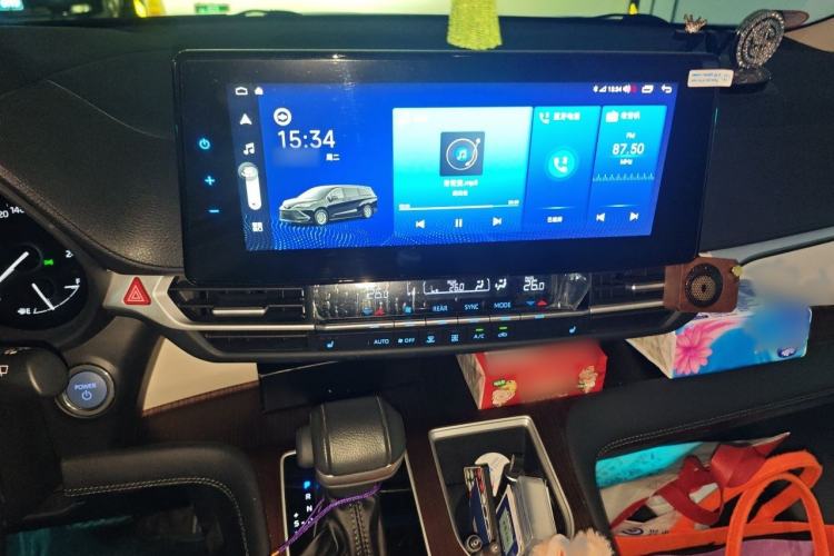 Used Toyota SIENNA 2021 2.5L Hybrid Luxury Edition Audio And AC Panel