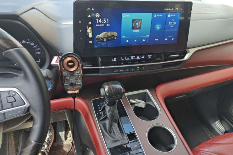 Used Toyota SIENNA 2021 2.5L Hybrid Comfort Edition Audio And AC Panel