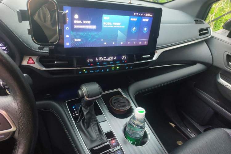 Used Toyota SIENNA 2021 2.5L Hybrid Premium Edition Audio And AC Panel