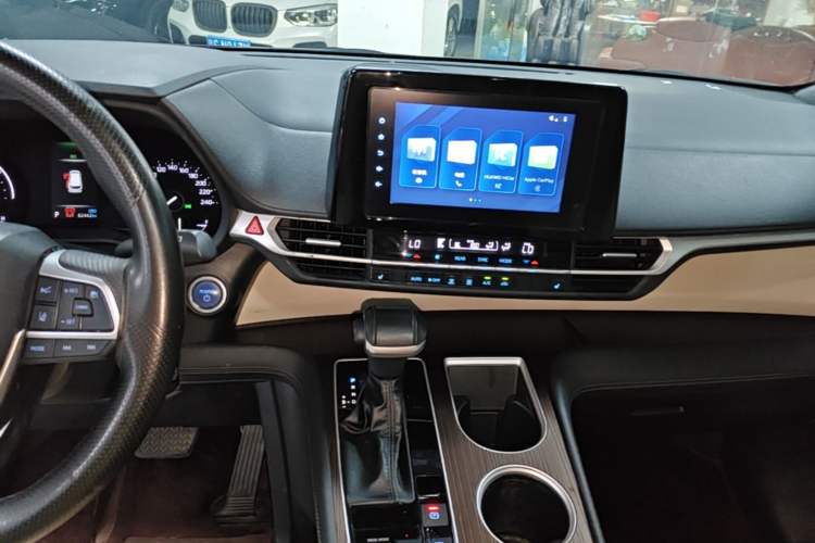 Used Toyota SIENNA 2021 2.5L Hybrid Luxury Edition Audio And AC Panel