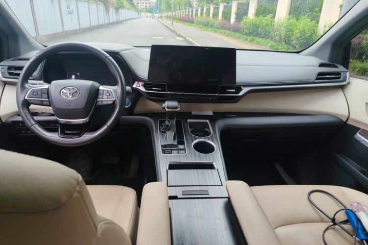 Used Toyota SIENNA 2021 2.5L Hybrid Ultimate Edition Center Console