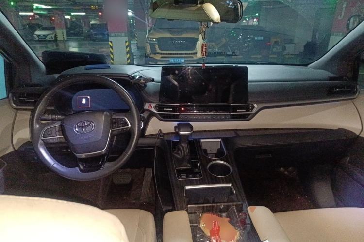 Used Toyota SIENNA 2021 2.5L Hybrid Ultimate Edition Center Console
