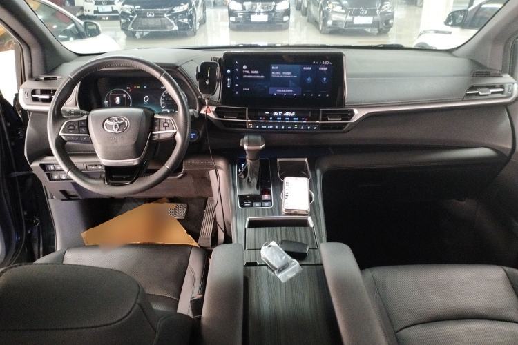 Used Toyota SIENNA 2021 2.5L Hybrid Ultimate Edition Center Console