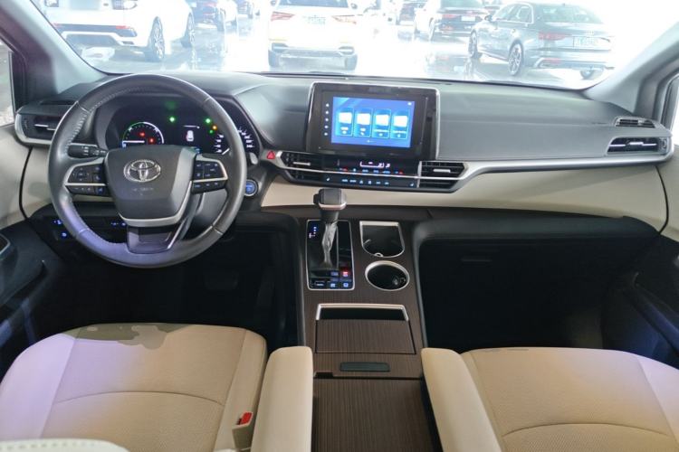 Used Toyota SIENNA 2021 2.5L Hybrid Luxury Edition Center Console