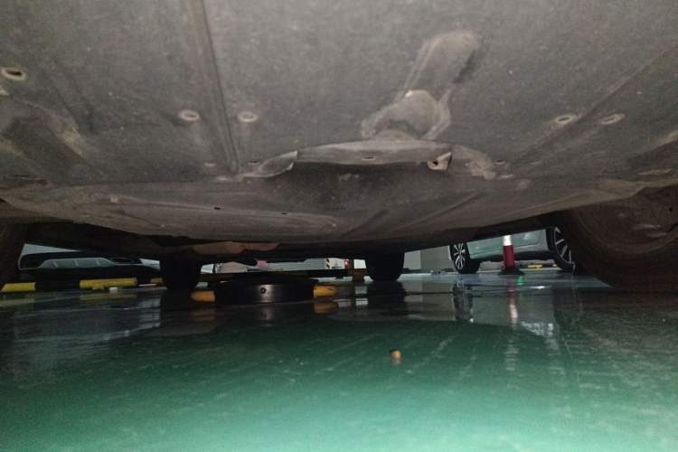 Used Toyota SIENNA 2021 2.5L Hybrid Ultimate Edition Chassis Front