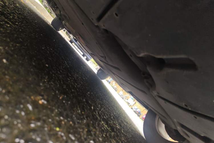Used Toyota SIENNA 2021 2.5L Hybrid Platinum Edition Chassis Front