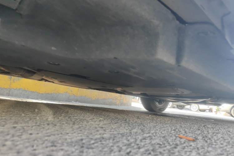 Used Toyota SIENNA 2021 2.5L Hybrid Luxury Edition Chassis Front Left