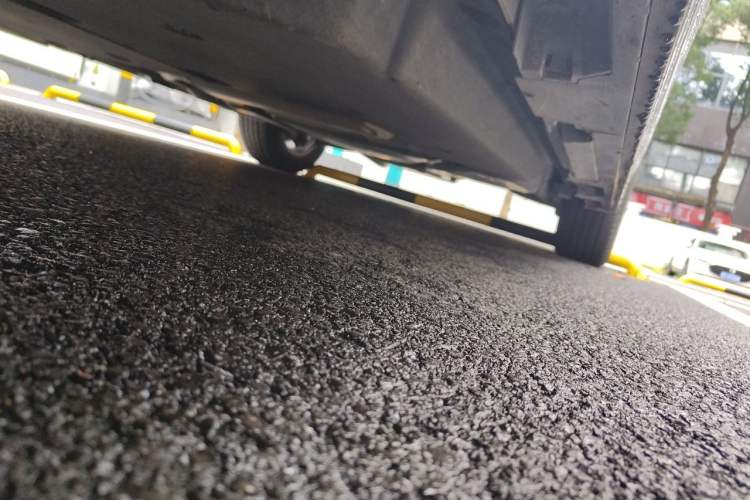 Used Toyota SIENNA 2021 2.5L Hybrid Platinum Edition Chassis Front Left