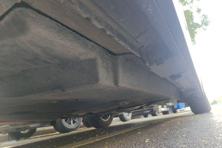 Used Toyota SIENNA 2021 2.5L Hybrid Luxury Edition Chassis Front Left