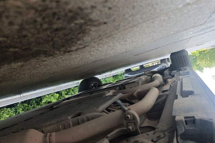Used Toyota SIENNA 2021 2.5L Hybrid Premium Edition Chassis Front Right