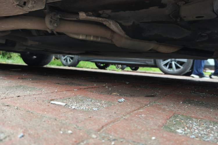 Used Toyota SIENNA 2021 2.5L Hybrid Platinum Edition Chassis Front Right