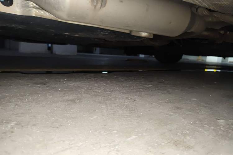 Used Toyota SIENNA 2021 2.5L Hybrid Luxury Edition Chassis Front Right