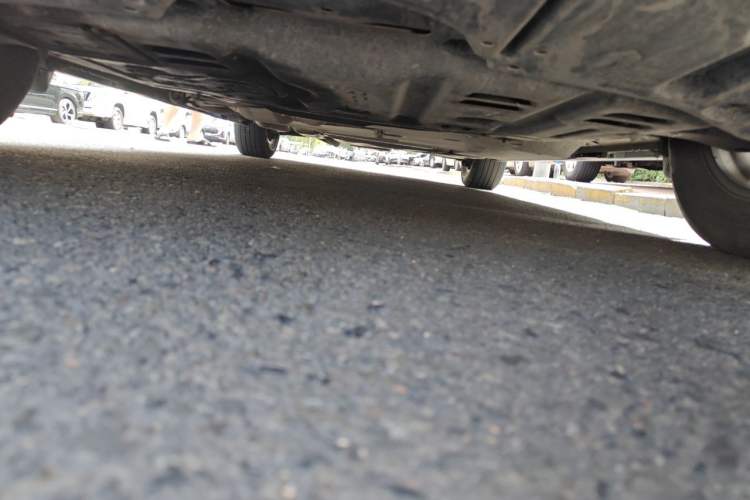 Used Toyota SIENNA 2021 2.5L Hybrid Comfort Edition Chassis Front