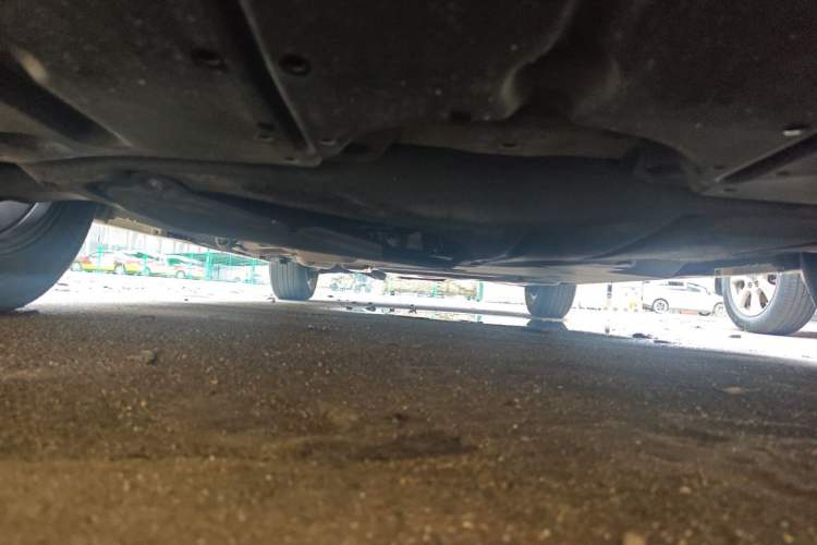 Used Toyota SIENNA 2021 2.5L Hybrid Comfort Edition Chassis Front