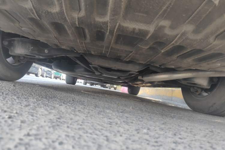 Used Toyota SIENNA 2021 2.5L Hybrid Luxury Edition Chassis Rear