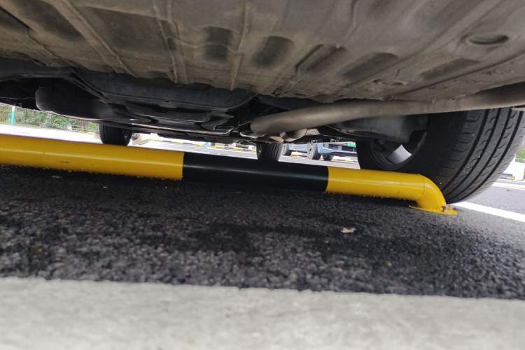 Used Toyota SIENNA 2021 2.5L Hybrid Platinum Edition Chassis Rear