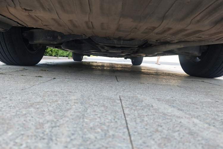 Used Toyota SIENNA 2021 2.5L Hybrid Premium Edition Chassis Rear