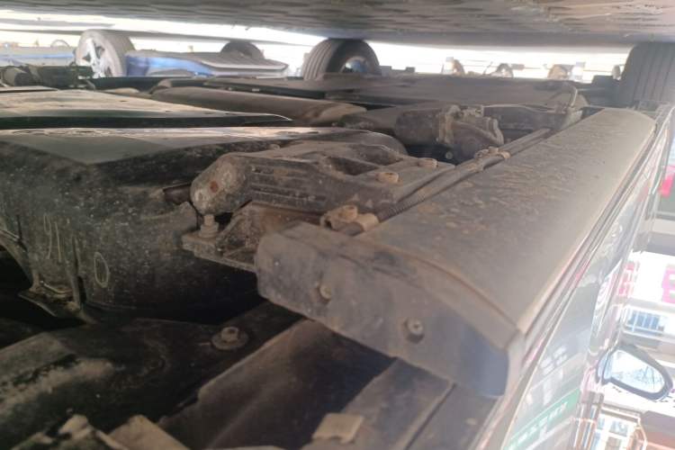 Used Toyota SIENNA 2021 2.5L Hybrid Platinum Edition Chassis Rear Left