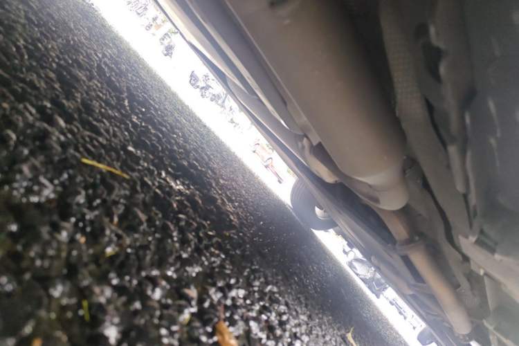 Used Toyota SIENNA 2021 2.5L Hybrid Platinum Edition Chassis Rear Right