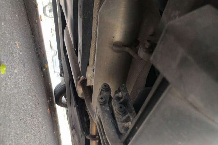 Used Toyota SIENNA 2021 2.5L Hybrid Platinum Edition Chassis Rear Right