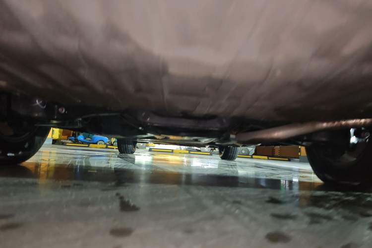 Used Toyota SIENNA 2021 2.5L Hybrid Comfort Edition Chassis Rear