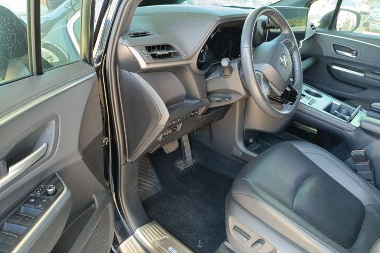 Used Toyota SIENNA 2021 2.5L Hybrid Premium Edition Driver Seat