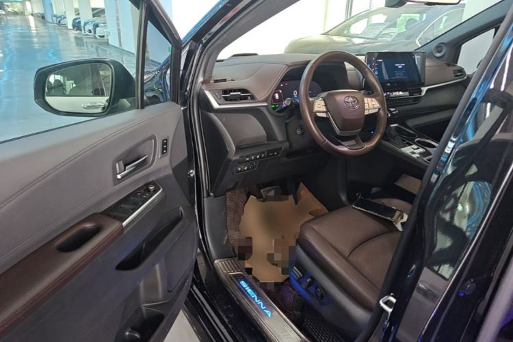 Used Toyota SIENNA 2021 2.5L Hybrid Platinum Edition Driver Seat