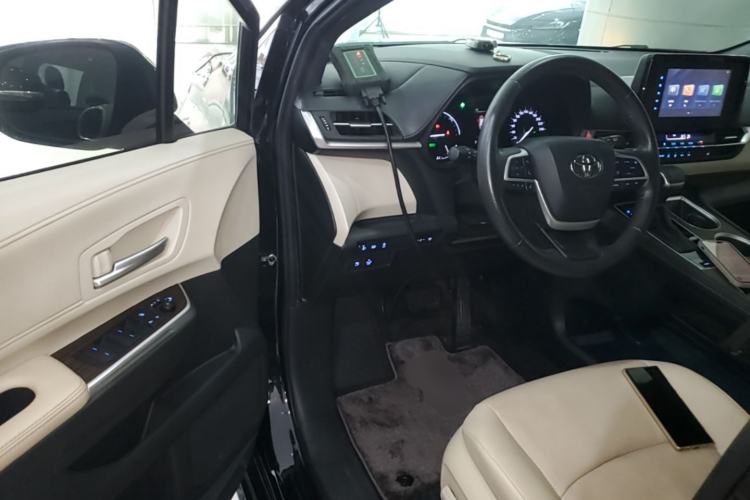 Used Toyota SIENNA 2021 2.5L Hybrid Luxury Edition Driver Seat