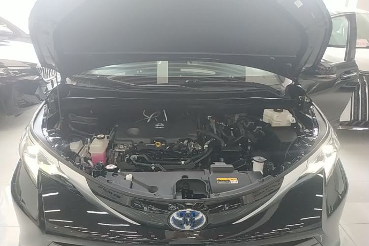 Used Toyota SIENNA 2021 2.5L Hybrid Luxury Edition Engine Bay
