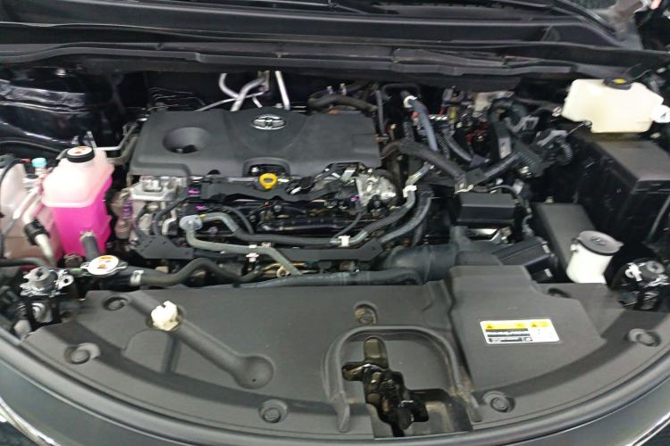 Used Toyota SIENNA 2021 2.5L Hybrid Comfort Edition Engine Bay