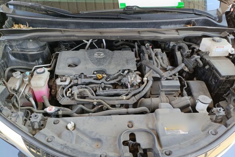 Used Toyota SIENNA 2021 2.5L Hybrid Premium Edition Engine Bay