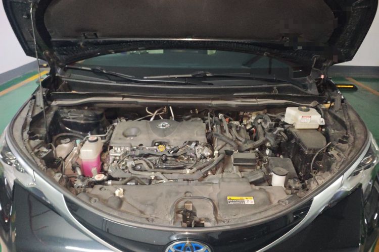 Used Toyota SIENNA 2021 2.5L Hybrid Luxury Edition Engine Bay